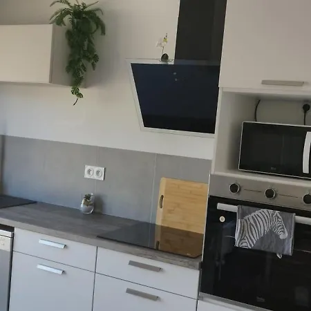 Apartment Lelia *